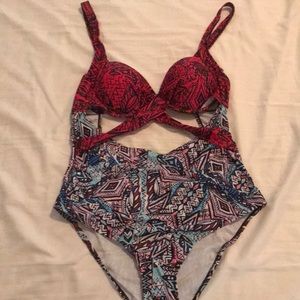 Cutout one piece swimsuit